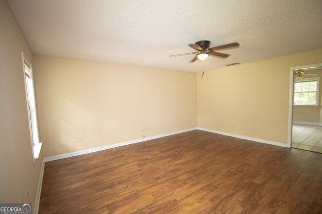 Building Photo - 1602 Drayton Ln