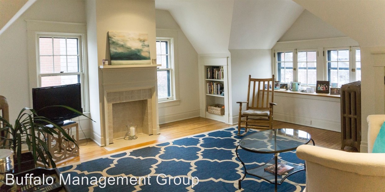 Foto principal - 733 W Delavan Ave