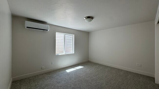 Foto del edificio - 15069 S Peace Dr