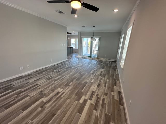 Building Photo - 977 E Montego Ave