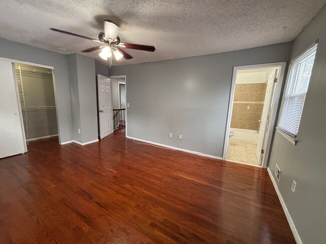 Building Photo - 577 Berlant Ave