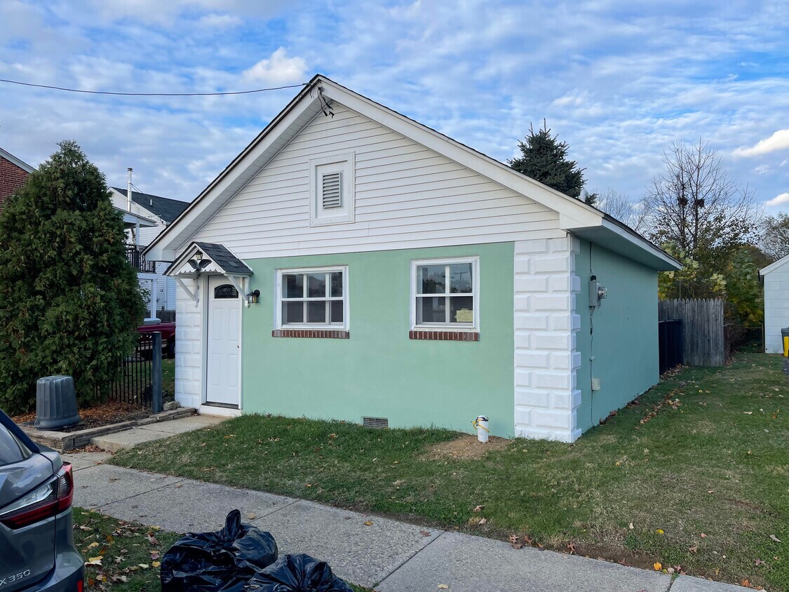 2 E Mill Rd Unit D, Maple Shade, NJ 08052 Apartments in Maple Shade