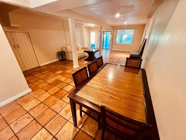 Foto del edificio - Spacious Haiku Home w/ Pool, Hot Tub, Lofts, Lanais, Ocean & Jungle Views