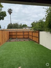 Building Photo - 10408 Edison Way