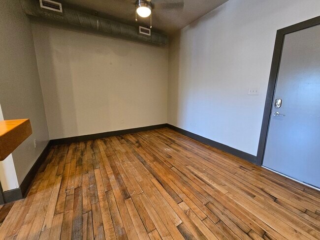 Foto del edificio - 123 Pine St