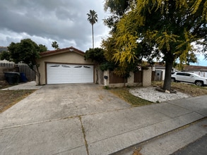 Building Photo - 2104 Sharon Way