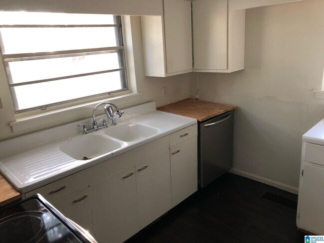 Foto del edificio - 1144 Winward Ln