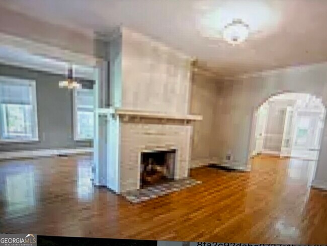 Foto del edificio - 707 Cumberland Rd NE