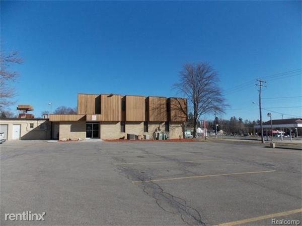Building Photo - G1173 N Ballenger Hwy