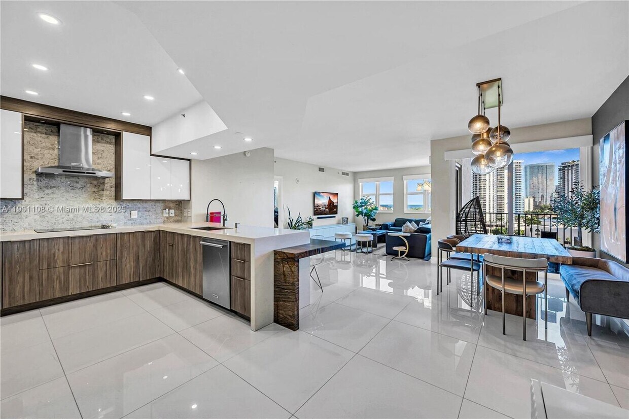 Photo - 19900 E Country Club Drive 1003, Aventura, FL 33180