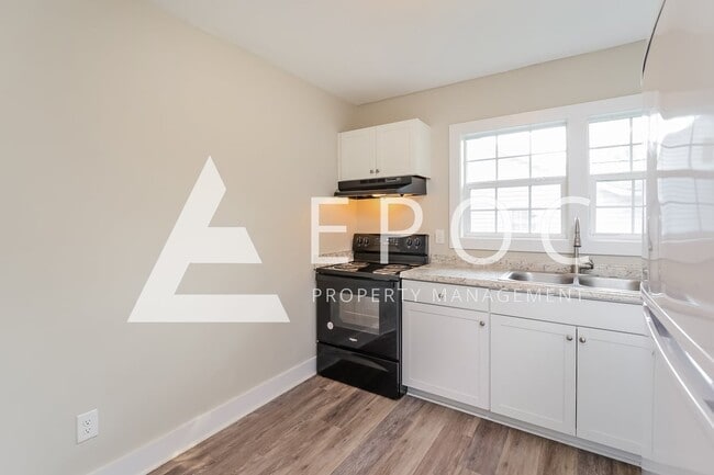 Foto del edificio - 2800 Old Greensboro Rd