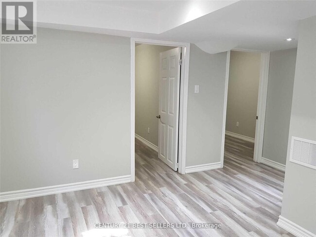 Building Photo - 48 Marrakesh Dr