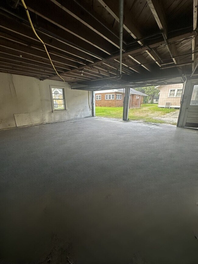 Foto del edificio - 704 E Thomas St