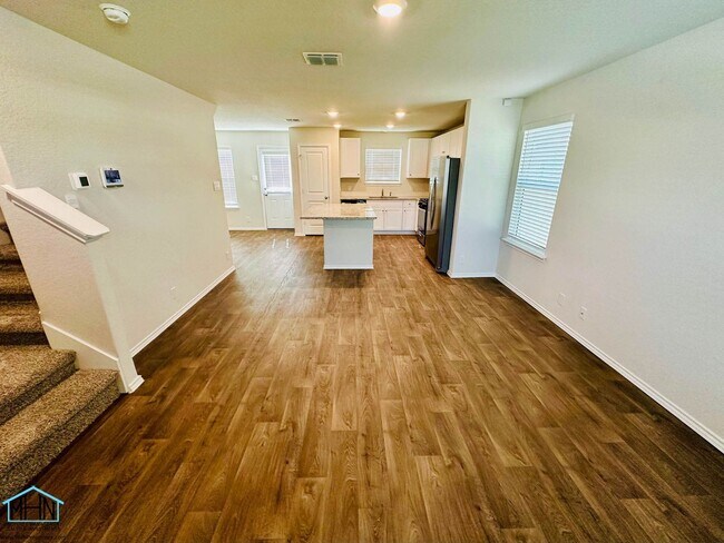 Building Photo - Spacious 4 Bed, 2.5 Bath Two-Story Home, 1,519 Sq. Ft. with Huge Backyard!