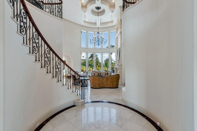 Building Photo - 30 Bella Vista Ave