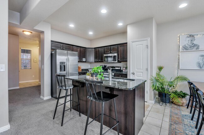 Foto del edificio - 3357 N 150 W