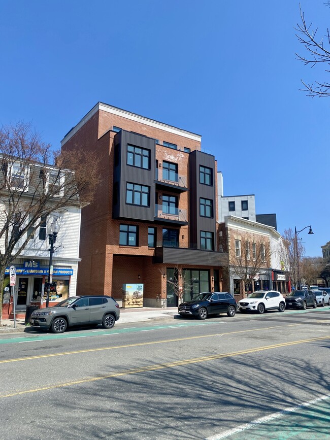 Foto del edificio - 379 Somerville Ave
