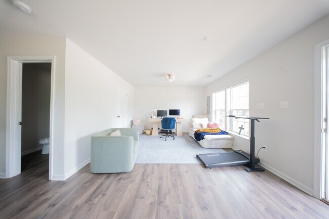 Foto del edificio - 7206 Clagett Dr
