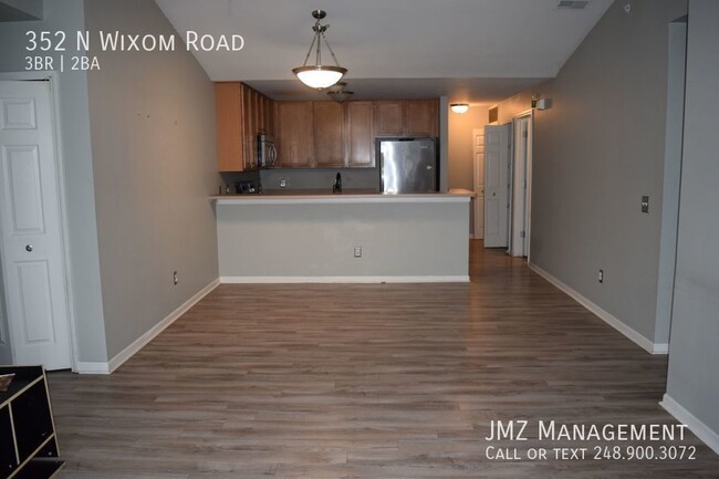 Foto del edificio - DOWNTOWN WIXOM 2 BED/2 BATH CONDO FOR LEASE!