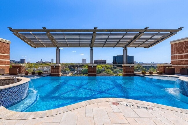 Infinity Rooftop Pool - The William