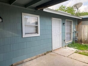 Building Photo - 5426 Little Creek Dr