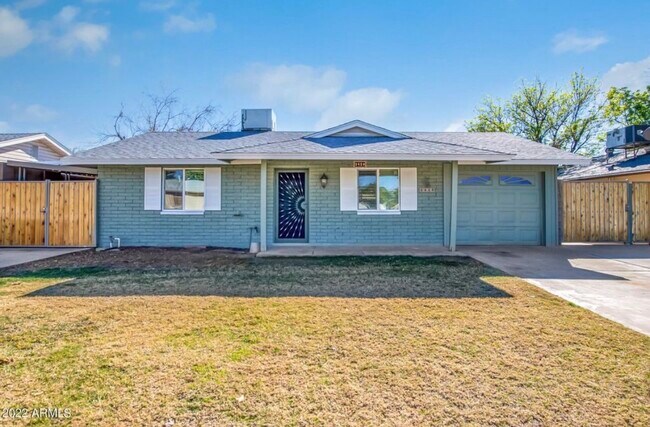 Foto del edificio - 2429 W Sunnyside Ave