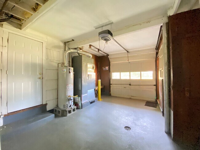 Foto del edificio - 105 E Parkwood Dr