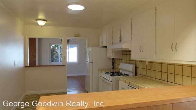 Building Photo - 3 br, 2 bath House - 1621 Parkview Drive