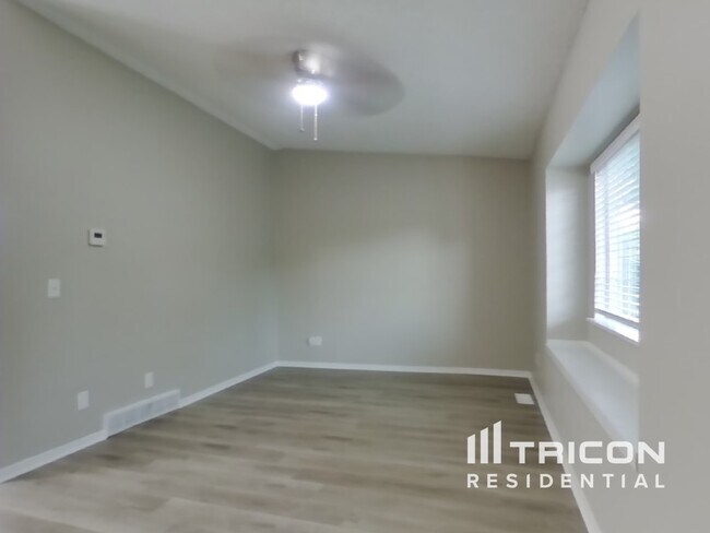 Foto del edificio - 2321 42nd Ave Ct
