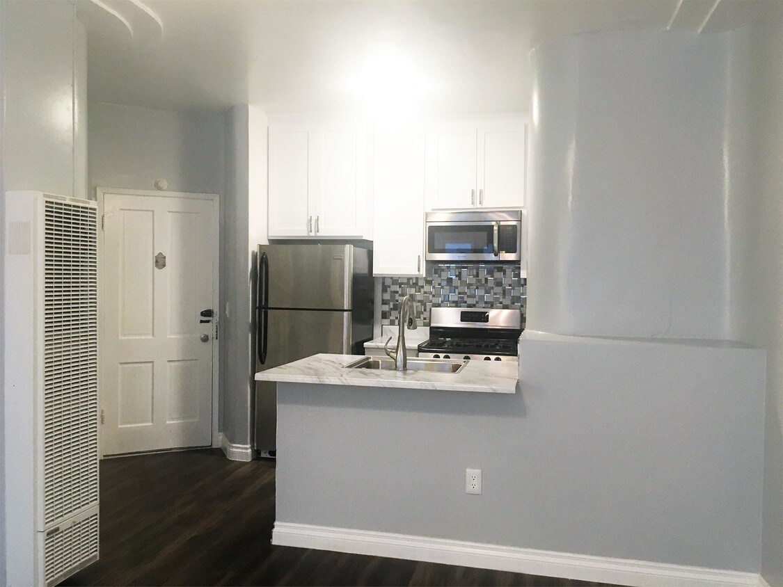 929 Serrano Ave Unit 9103, Los Angeles, CA 90006 Room for Rent in Los