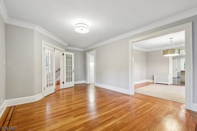 Foto del edificio - 8 Highland Ave