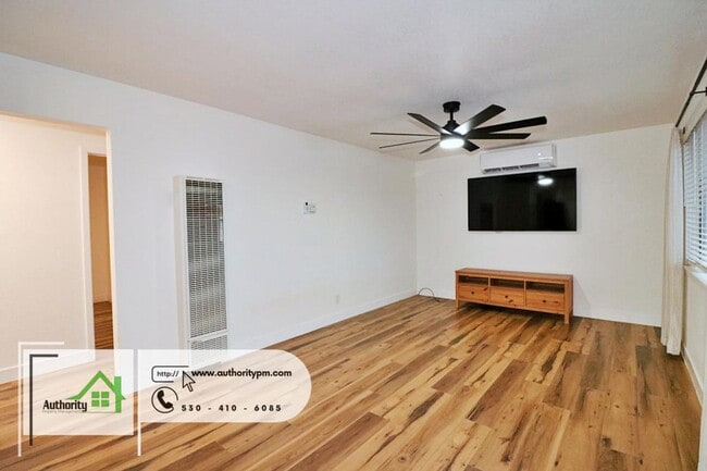 Building Photo - 2109 Galaxy way. Fresh paint and flooring....
