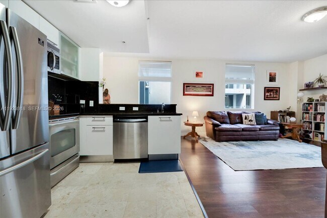 Foto del edificio - 3339 Virginia St