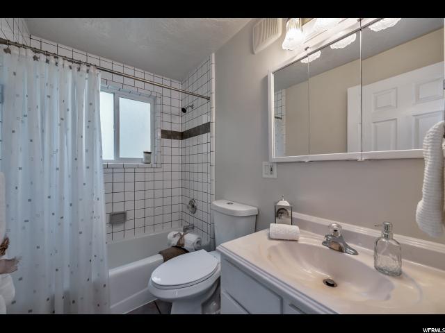 Primary Photo - 9465 S Streatham Rd