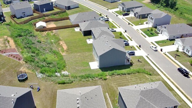Building Photo - Rosser Farms | 5BR / 3BA | 2,511 SF | 2-Car Garage | Modern Open Floor Plan