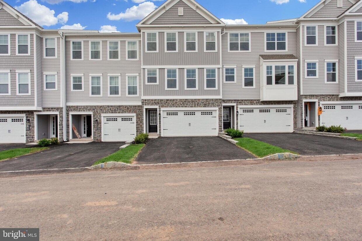 106 Harland Ave, Royersford, PA 19468 Townhome Rentals in Royersford