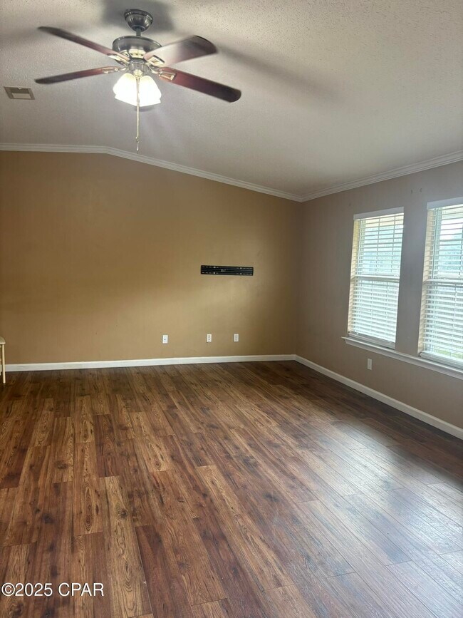 Building Photo - 721 Flight Ave