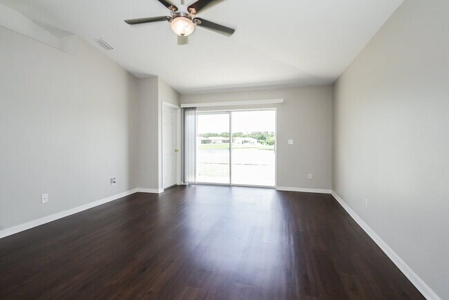 Foto del edificio - 13618 Silver Charm Ct