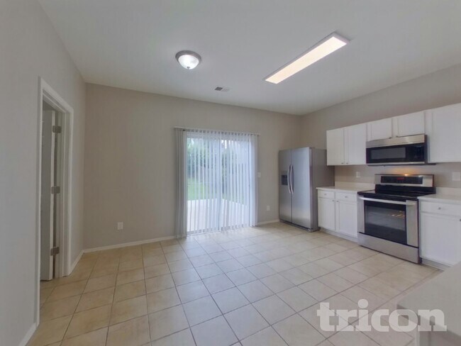 Building Photo - 2226 Buckleigh Dr
