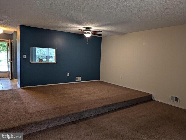 Building Photo - 2 Latta Ct