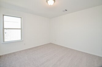 Building Photo - 7919 Royal Palm Dr