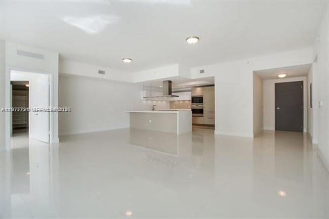 Photo - 17301 Biscayne Blvd Apartment