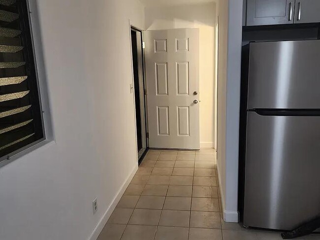 Building Photo - 5383 Manauwea St