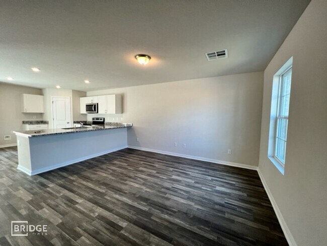 Foto del edificio - 17628 Cedar Crst Dr