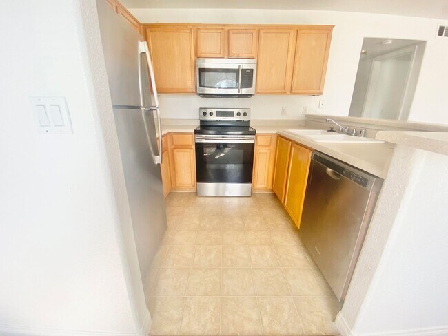 Foto del edificio - 2970 Juniper Hills Blvd
