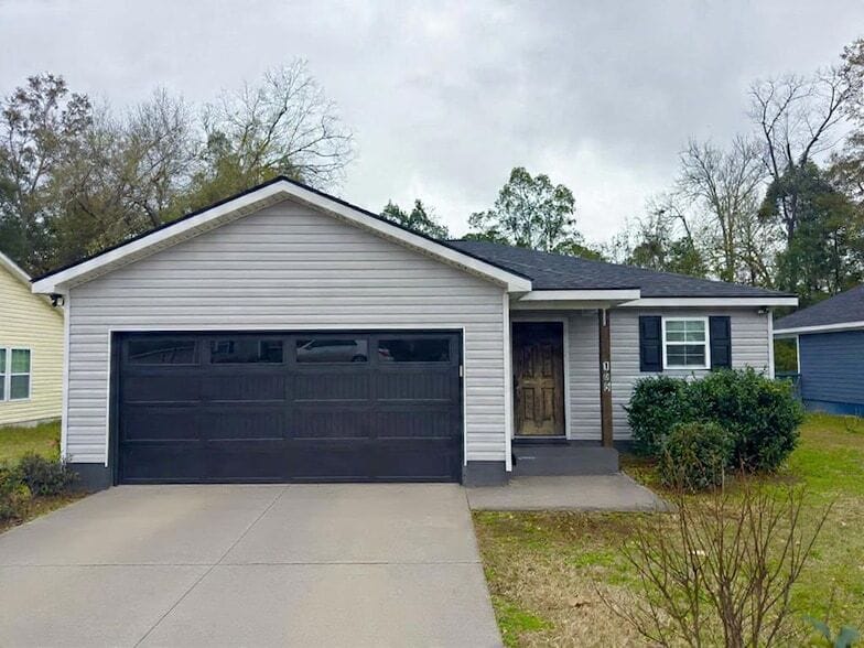 Photo - 105 Pinecrest Boulevard Unit