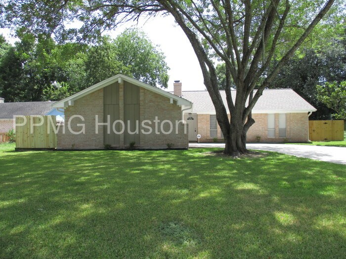 Foto principal - 13107 Bexhill Drive, Houston, TX, USA