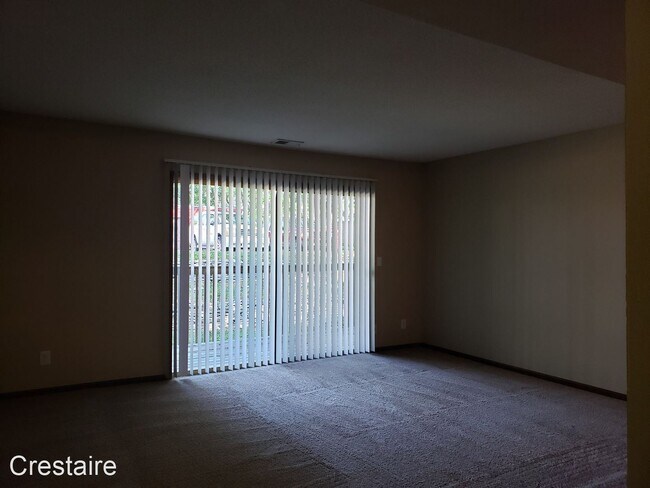 Building Photo - 1511 Thomas Dr