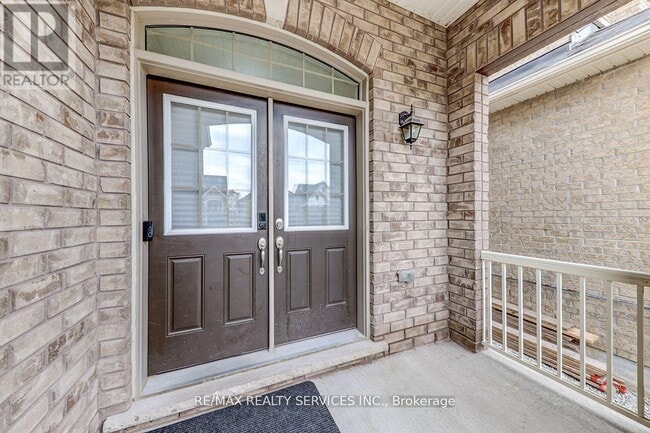 Building Photo - 2179 Dawson Cres