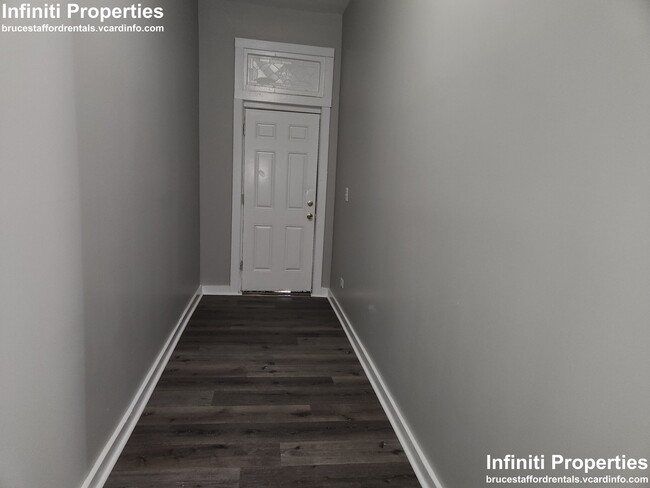 Foto del edificio - 726 E 93rd St